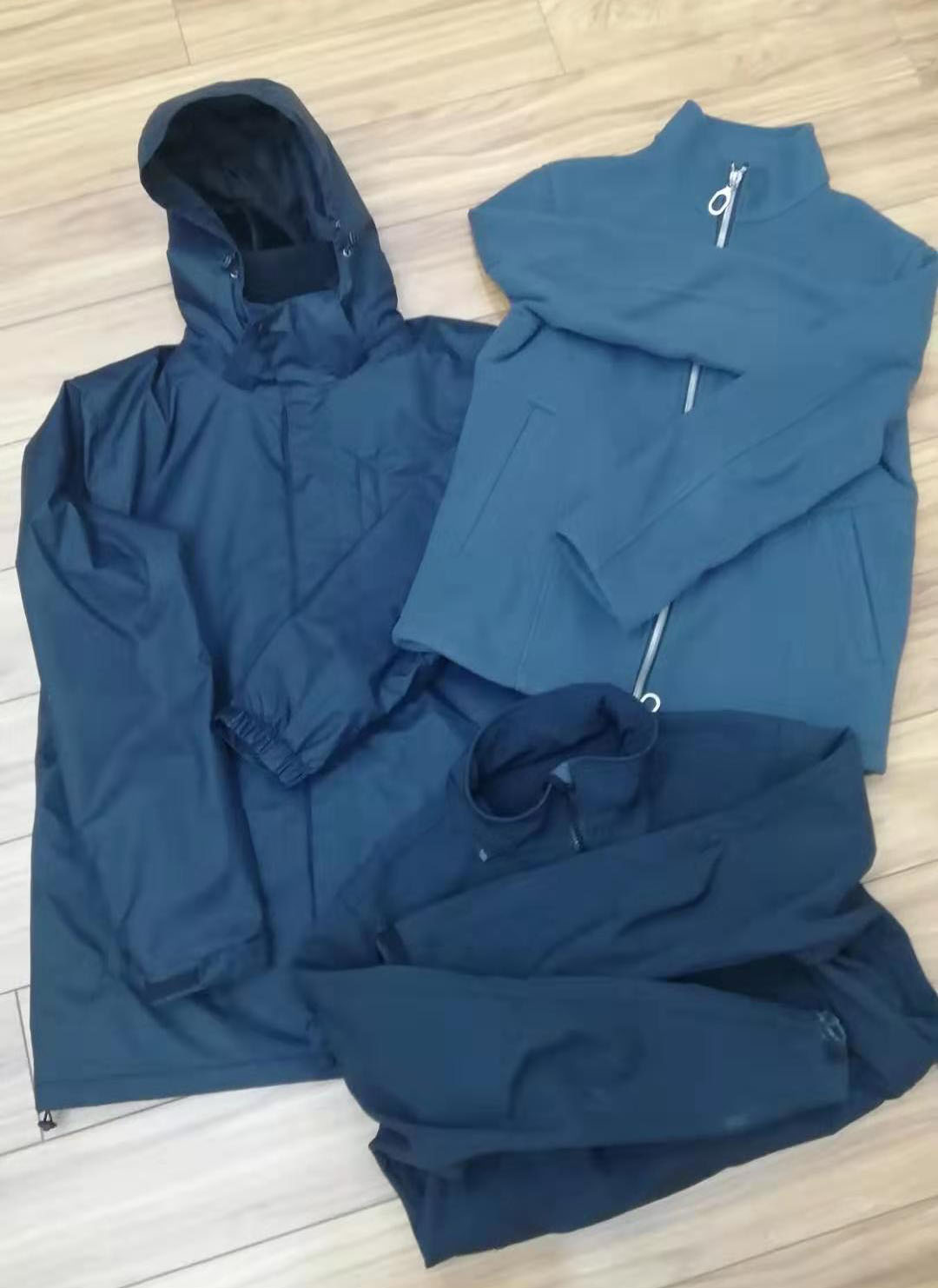 弘暖纖沖鋒衣系列